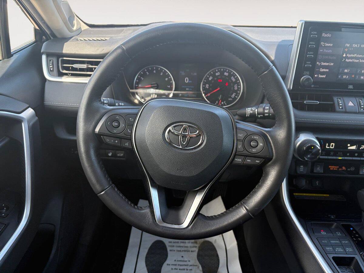 Used 2021 Toyota RAV4 XLE Premium AWD/4WD image 12
