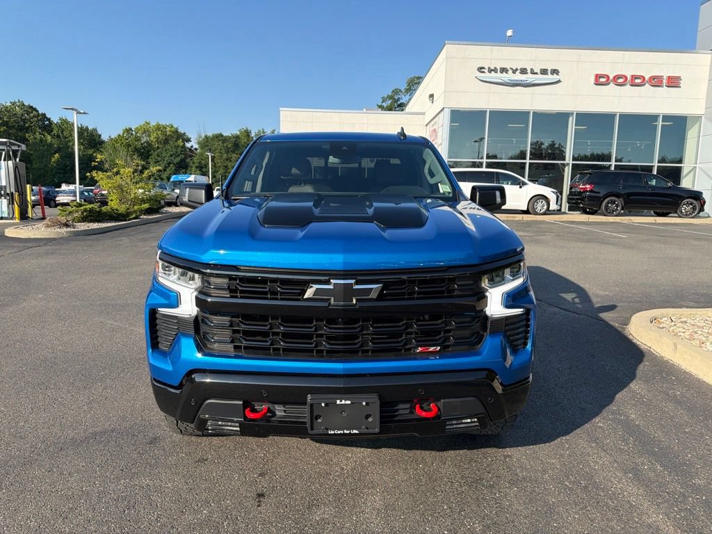 Used 2024 Chevrolet Silverado 1500 LT Trail Boss w/ LT Trail Boss Premium Package AWD/4WD image 10
