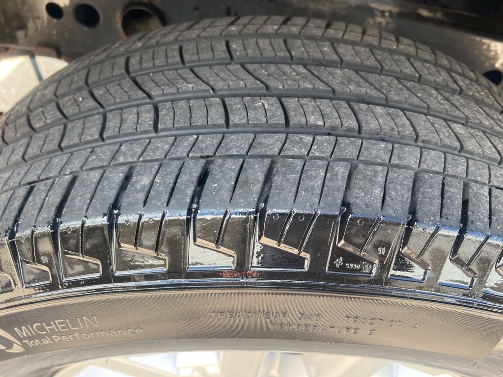 Certified 2023 Nissan Frontier SV w/ Technology Package image 35