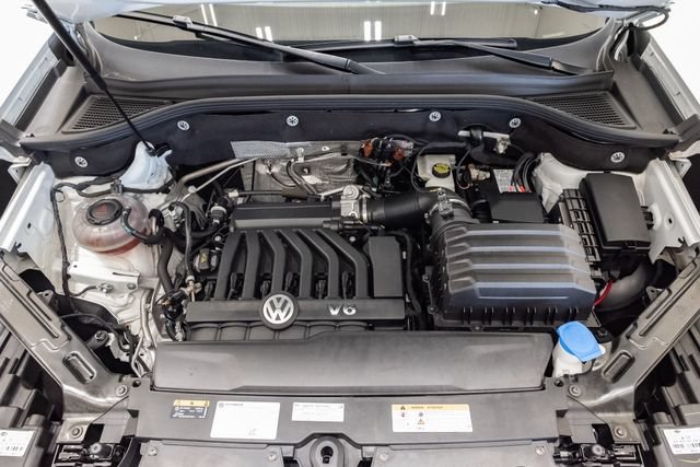 Used 2023 Volkswagen Atlas Cross Sport SEL Premium R-Line AWD/4WD image 3