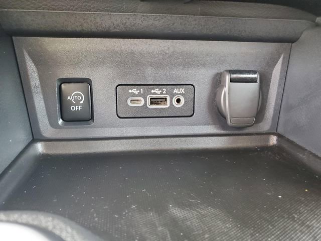 Certified 2025 Nissan Sentra SR w/ SR Premium Package image 27