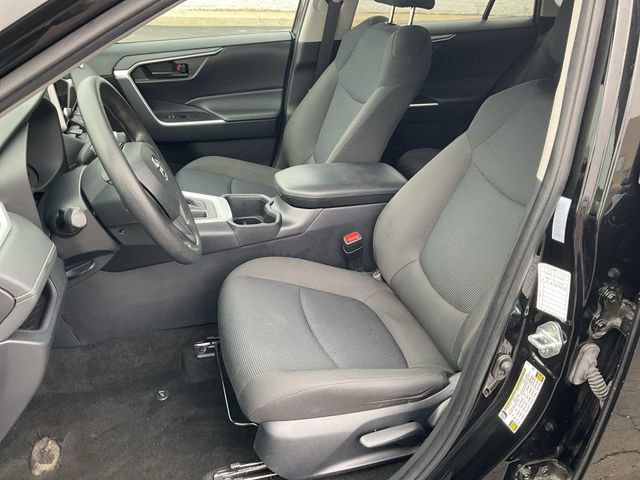 Used 2024 Toyota RAV4 LE image 10