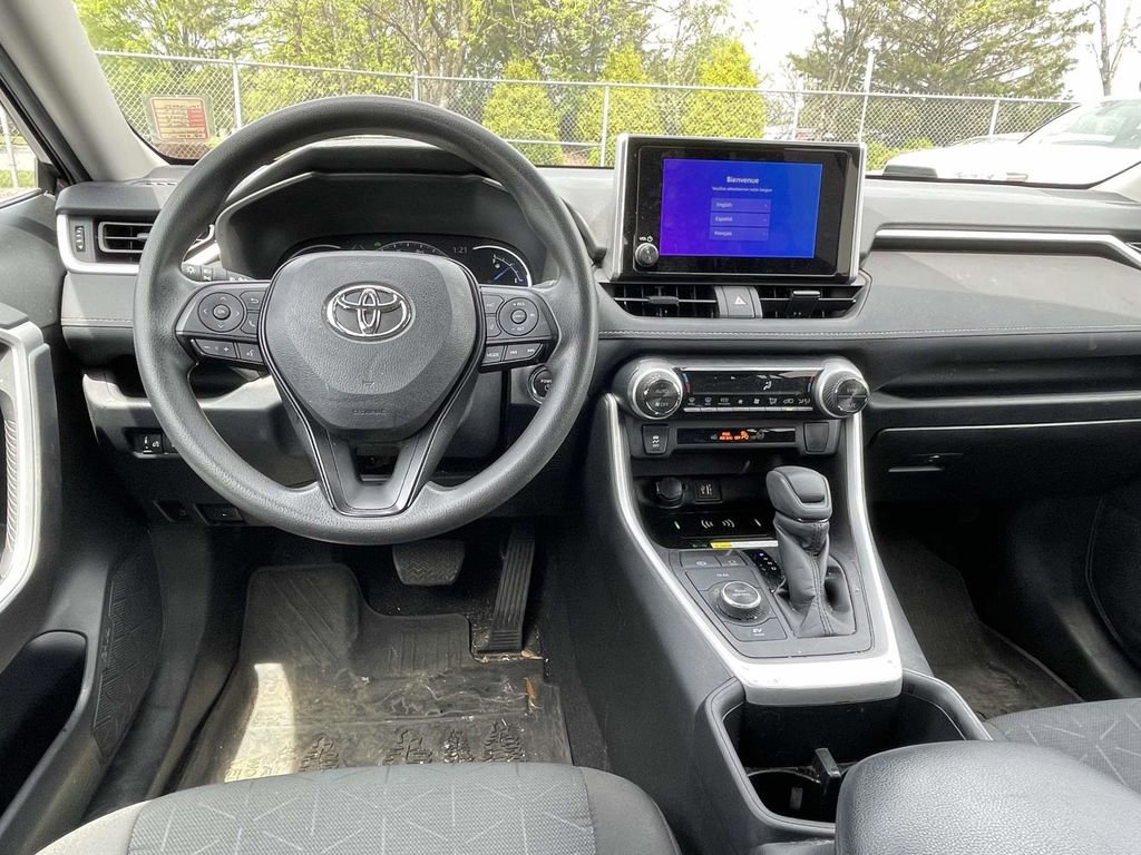 Used 2023 Toyota RAV4 AWD Hybrid image 17