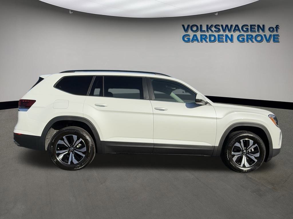 New 2026 Volkswagen Atlas SE image 8