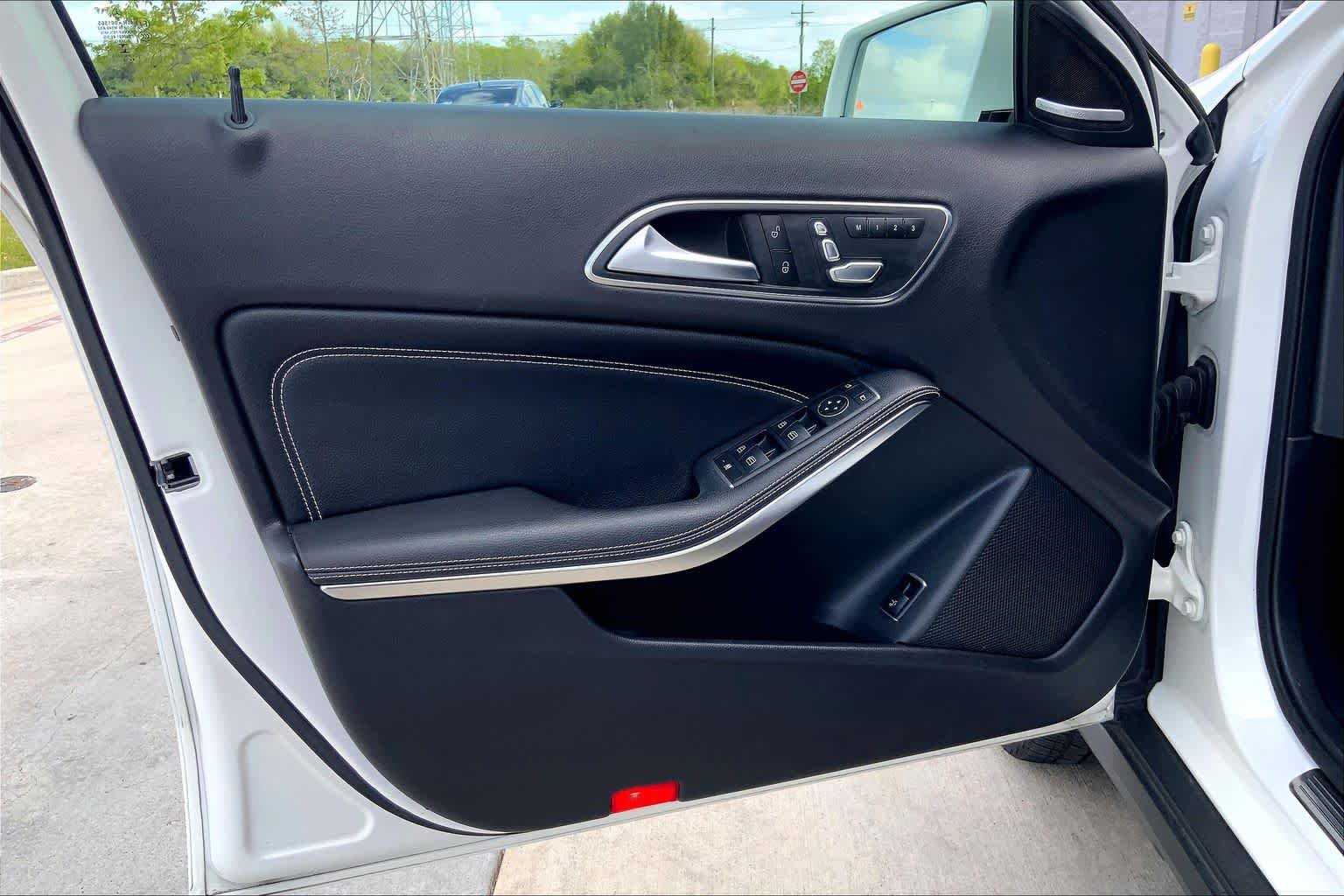 Used 2019 Mercedes-Benz GLA 250 4MATIC image 19