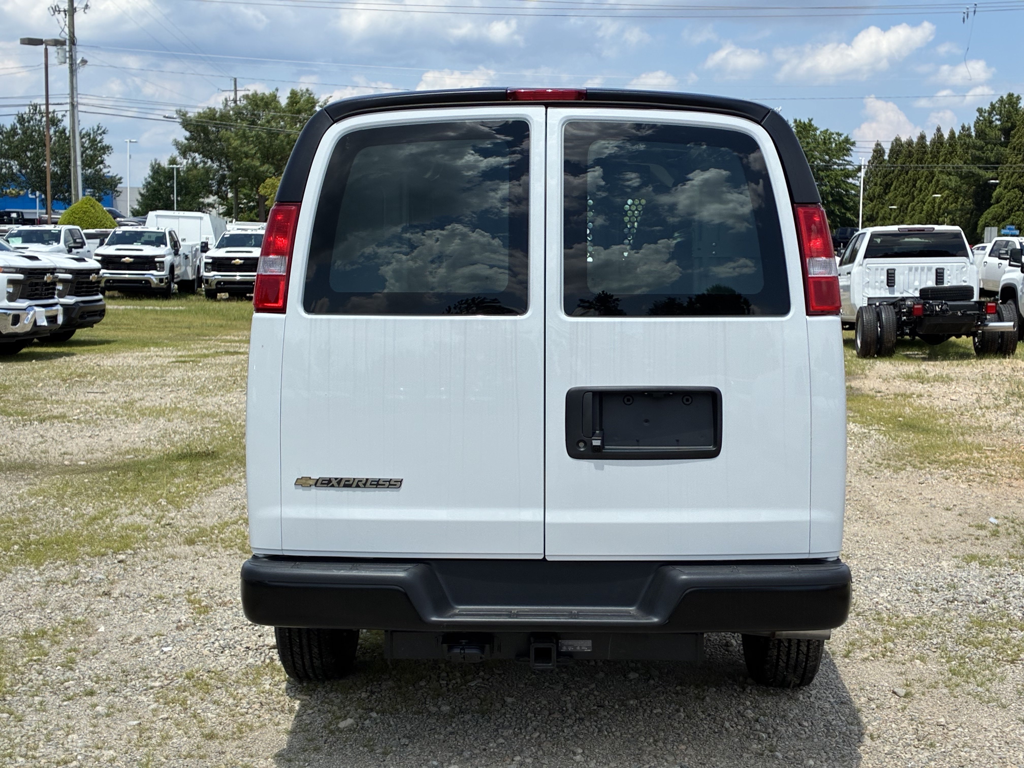 New 2026 Chevrolet Express 2500 w/ Driver Convenience Package RWD image 8