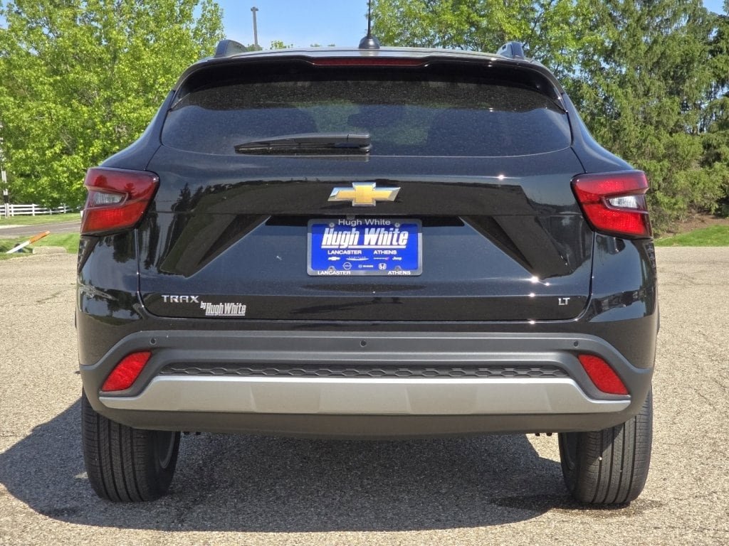 New 2026 Chevrolet Trax LT w/ Driver Confidence Package FWD image 12