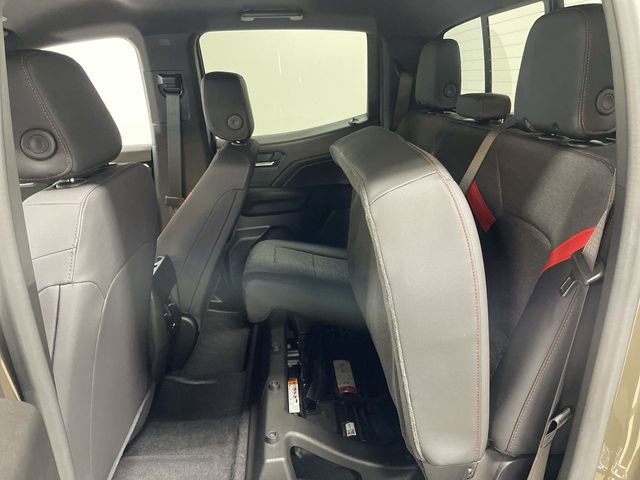 Used 2023 Chevrolet Colorado Z71 w/ Z71 Convenience Package 2 image 24