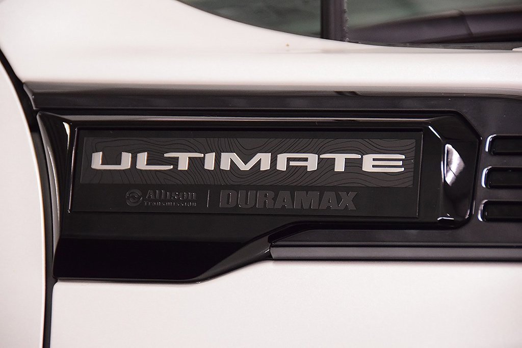 Used 2025 GMC Sierra 2500 Denali Ultimate w/ Snow Plow Prep/Camper Package image 13