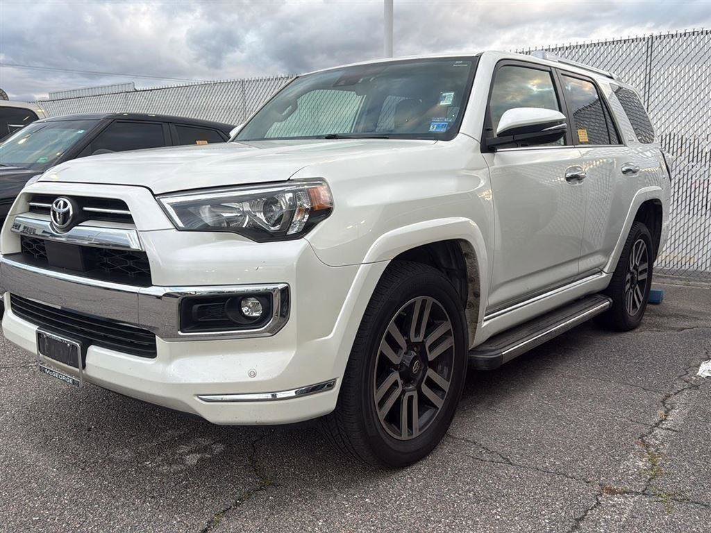 Used 2021 Toyota 4Runner Limited AWD/4WD image 2