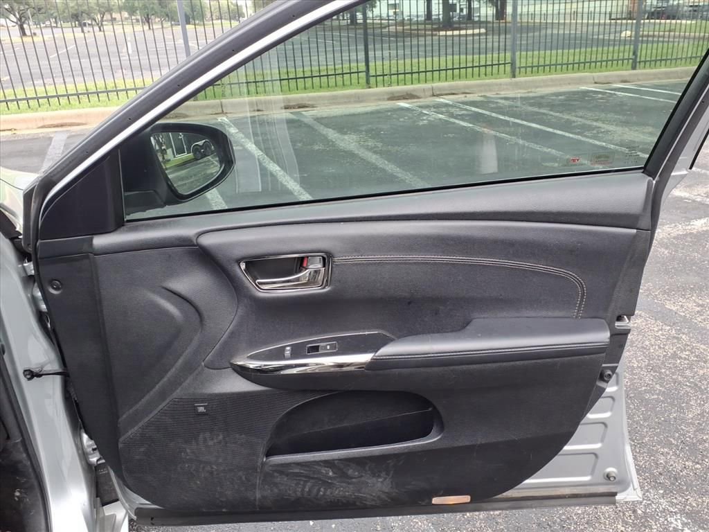 Used 2016 Toyota Avalon Limited w/ Toyota Safety Sense Package FWD image 14