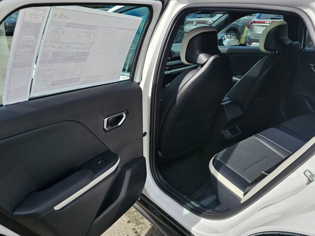 New 2026 Kia K4 GT-Line image 13