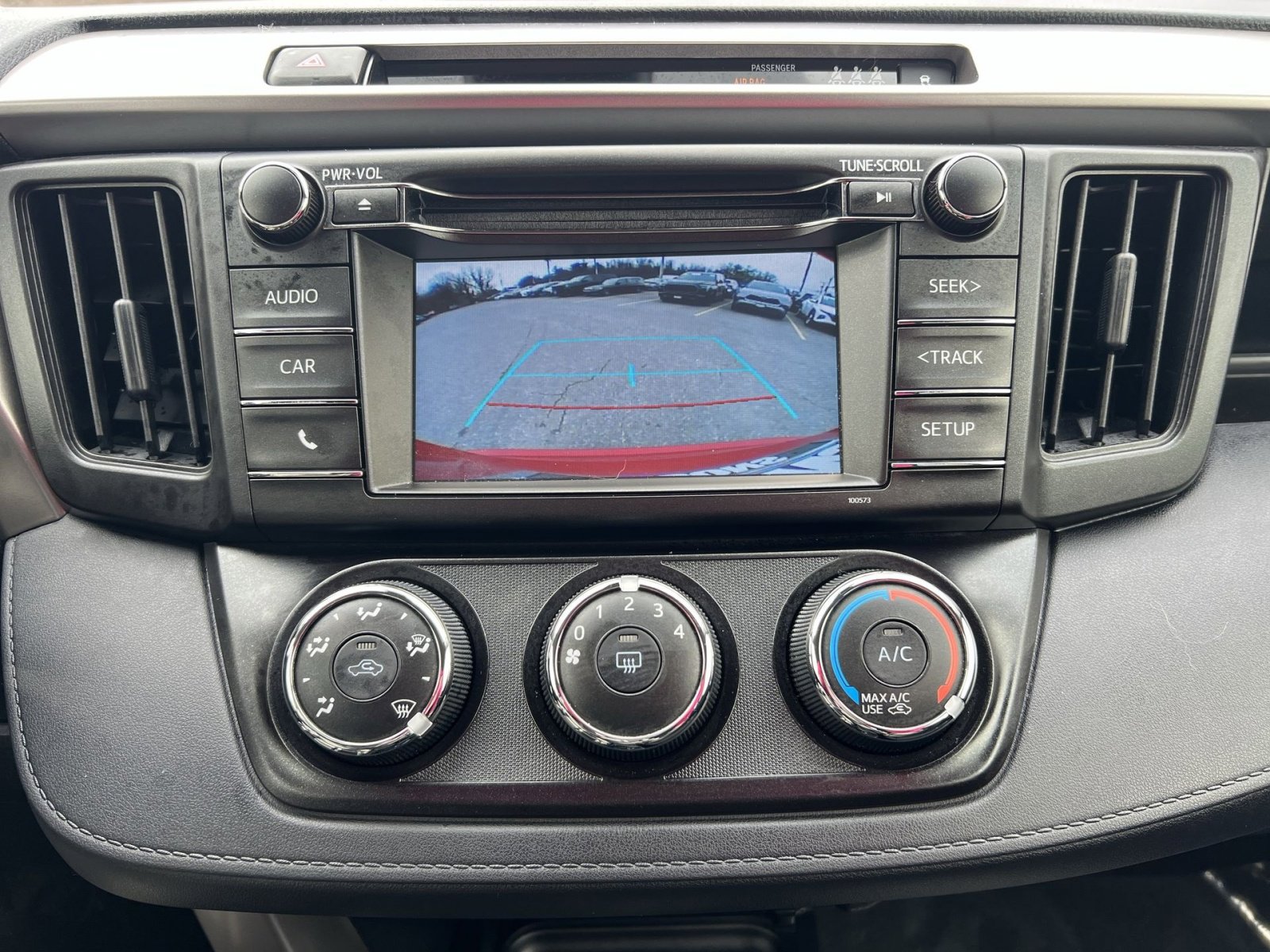 Used 2017 Toyota RAV4 LE image 18