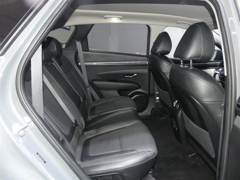 Used 2024 Hyundai Tucson Limited image 24