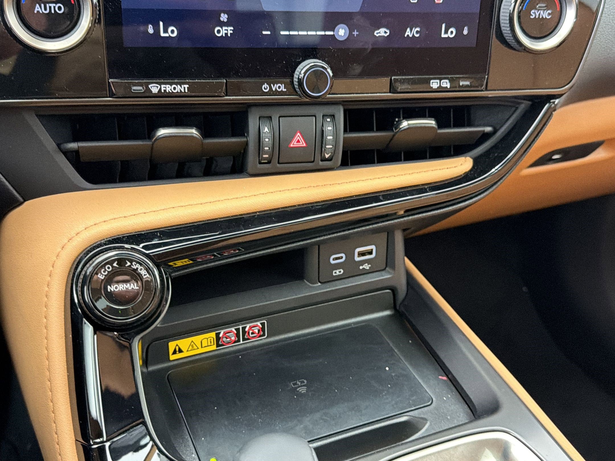 Used 2025 Lexus NX 250 FWD w/ Accessory Package (Z2) image 19