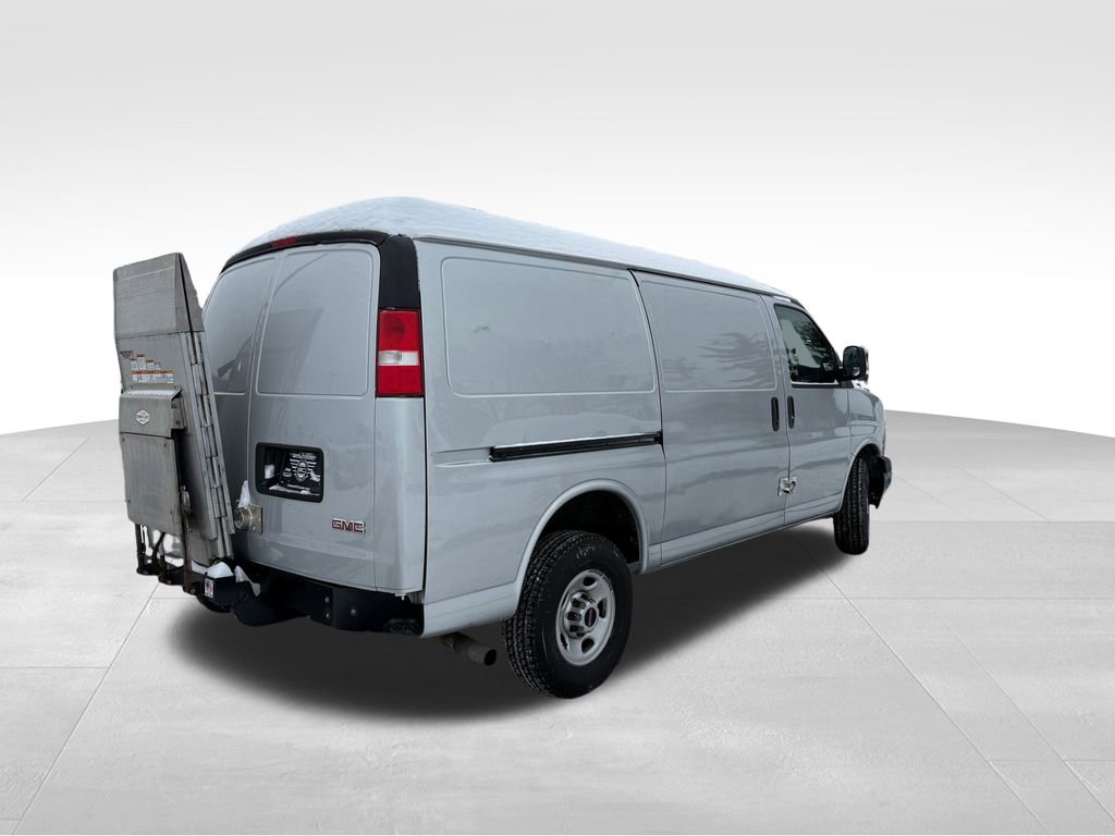 Used 2020 GMC Savana 3500 w/ Driver Convenience Package image 8