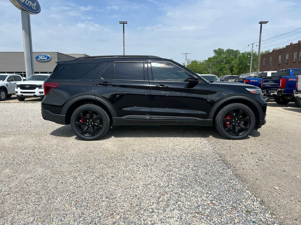 Used 2023 Ford Explorer ST w/ Equipment Group 401A AWD/4WD image 9