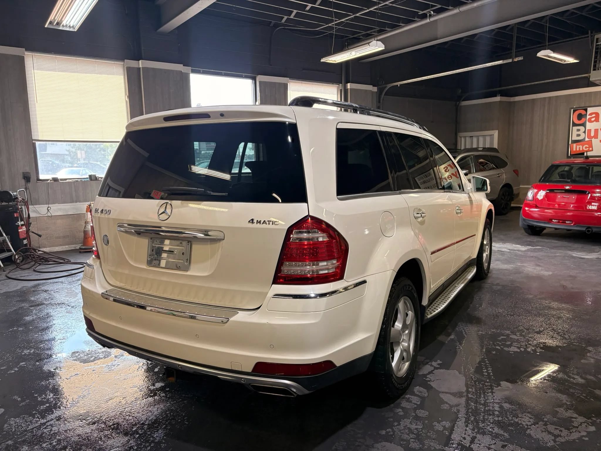 Used 2012 Mercedes-Benz GL 450 4MATIC image 6
