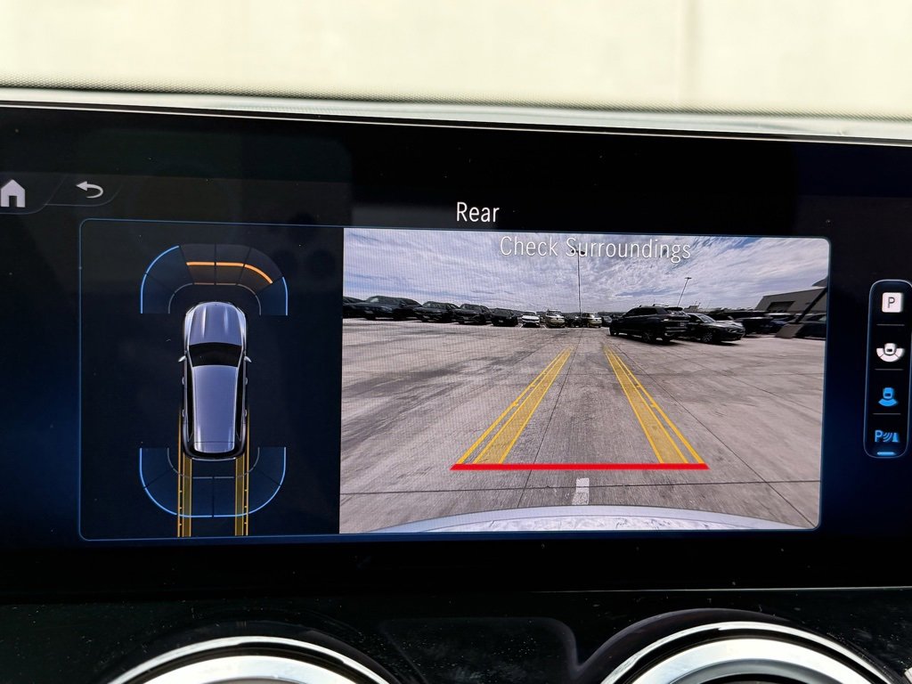 Used 2024 Mercedes-Benz GLB 250 250 image 8