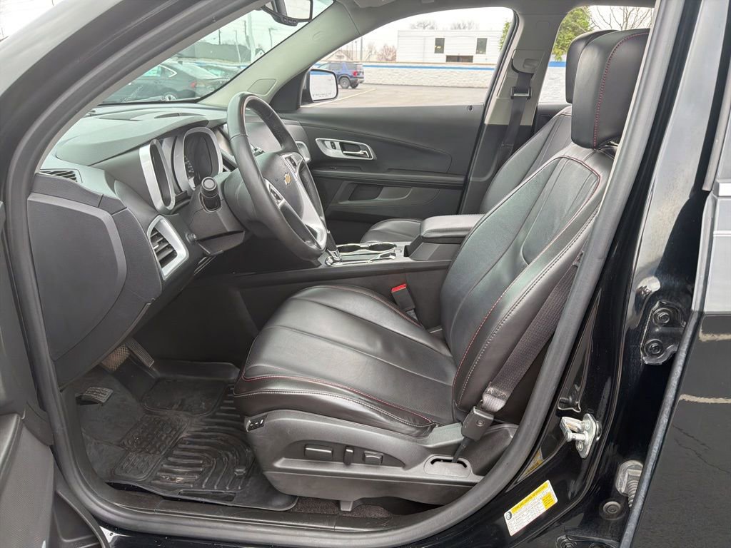 Used 2016 Chevrolet Equinox LTZ w/ Enhanced Convenience Package AWD/4WD image 17