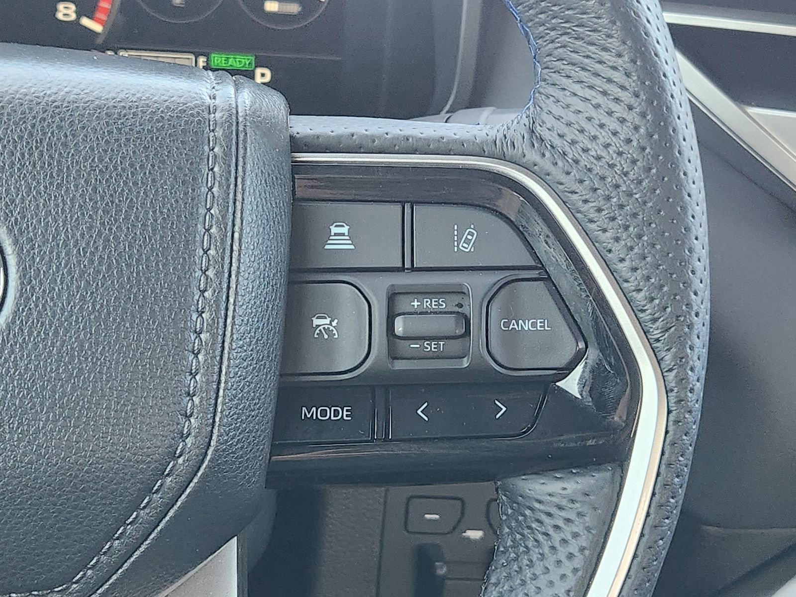 Used 2025 Toyota Tundra Platinum image 34