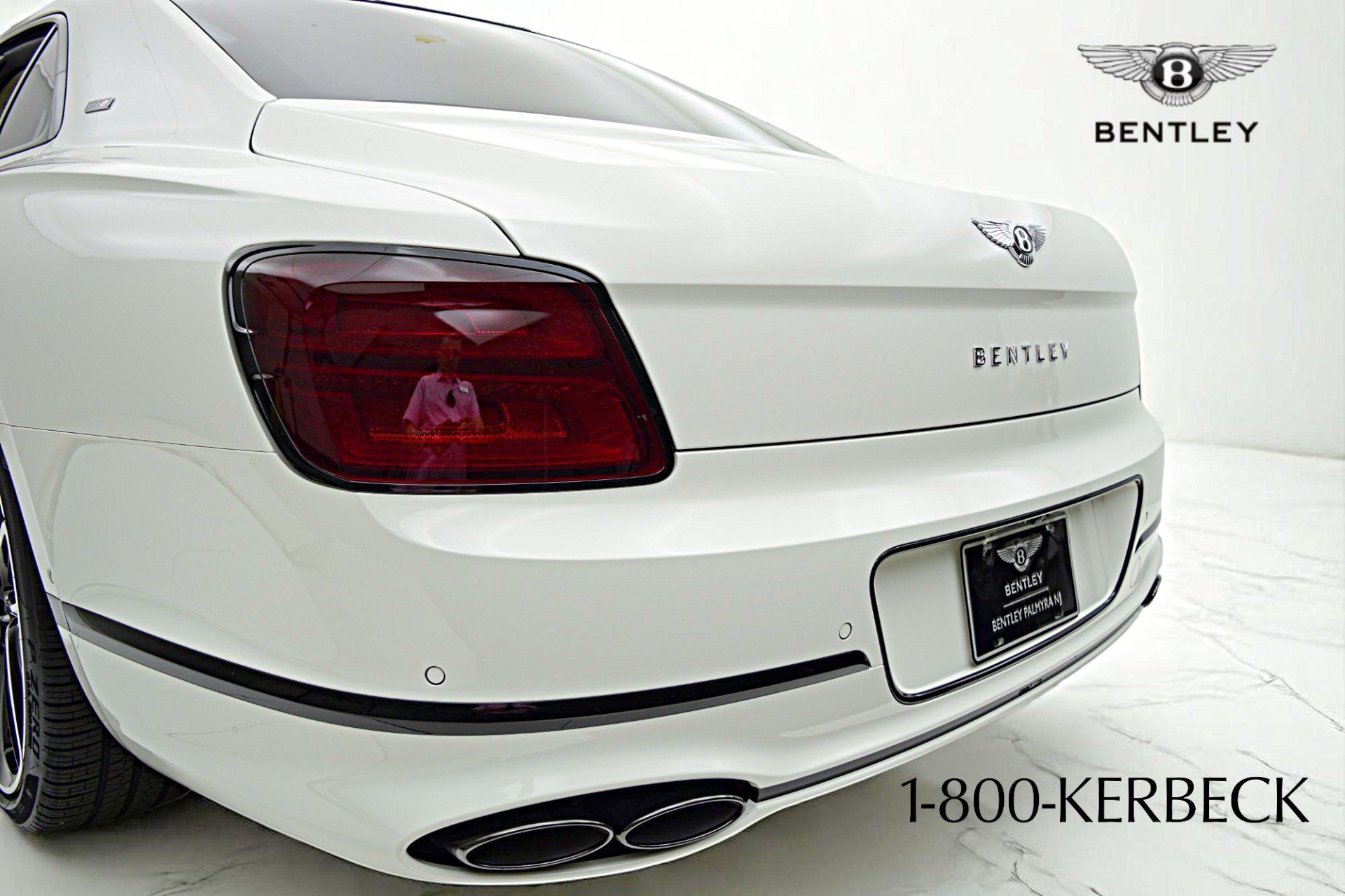 Used 2024 Bentley Flying Spur Azure AWD/4WD image 15
