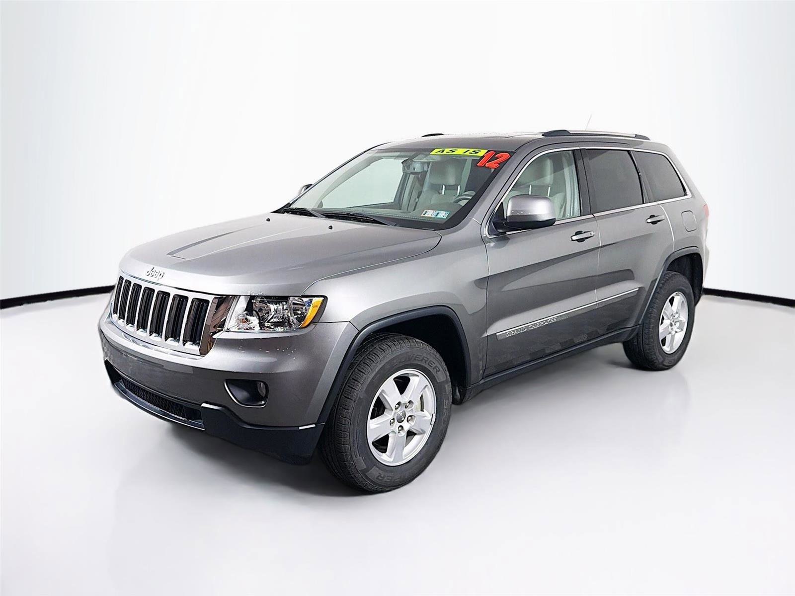 Used 2012 Jeep Grand Cherokee Laredo w/ Laredo E Group image 3