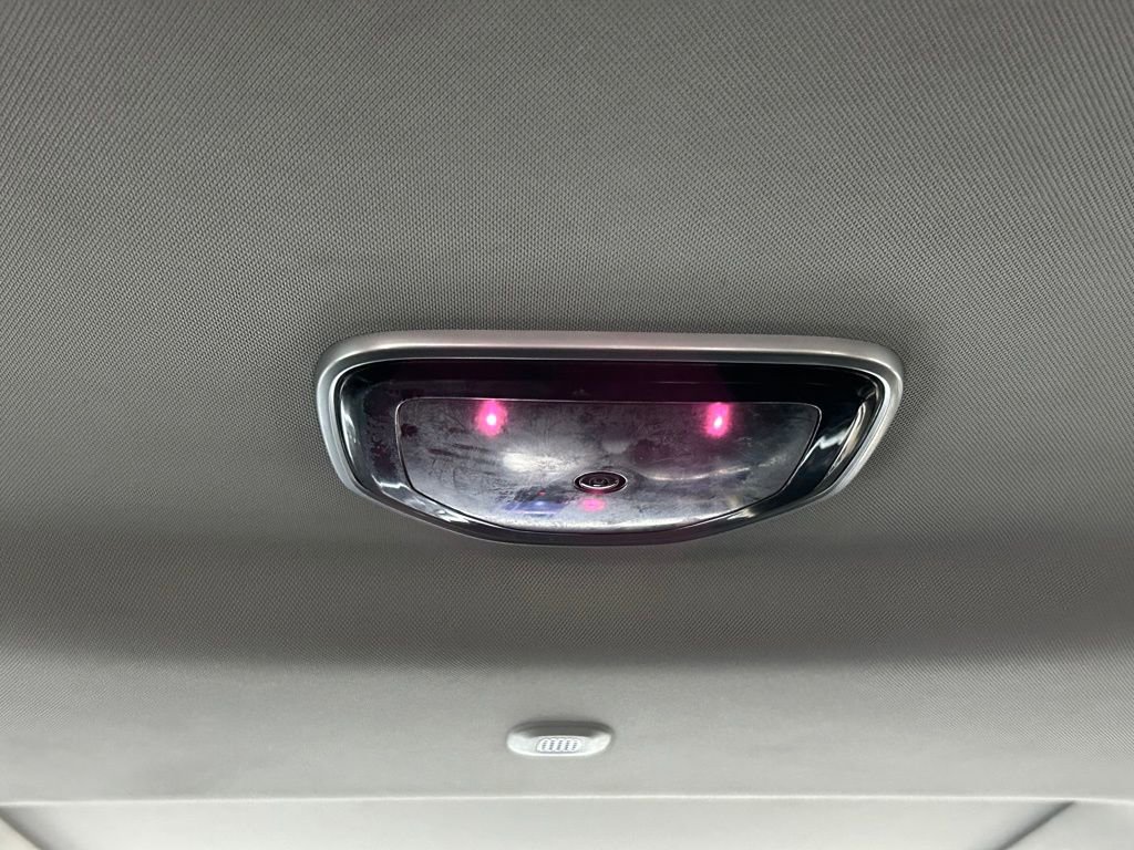 Used 2023 Jeep Grand Cherokee L Limited image 12