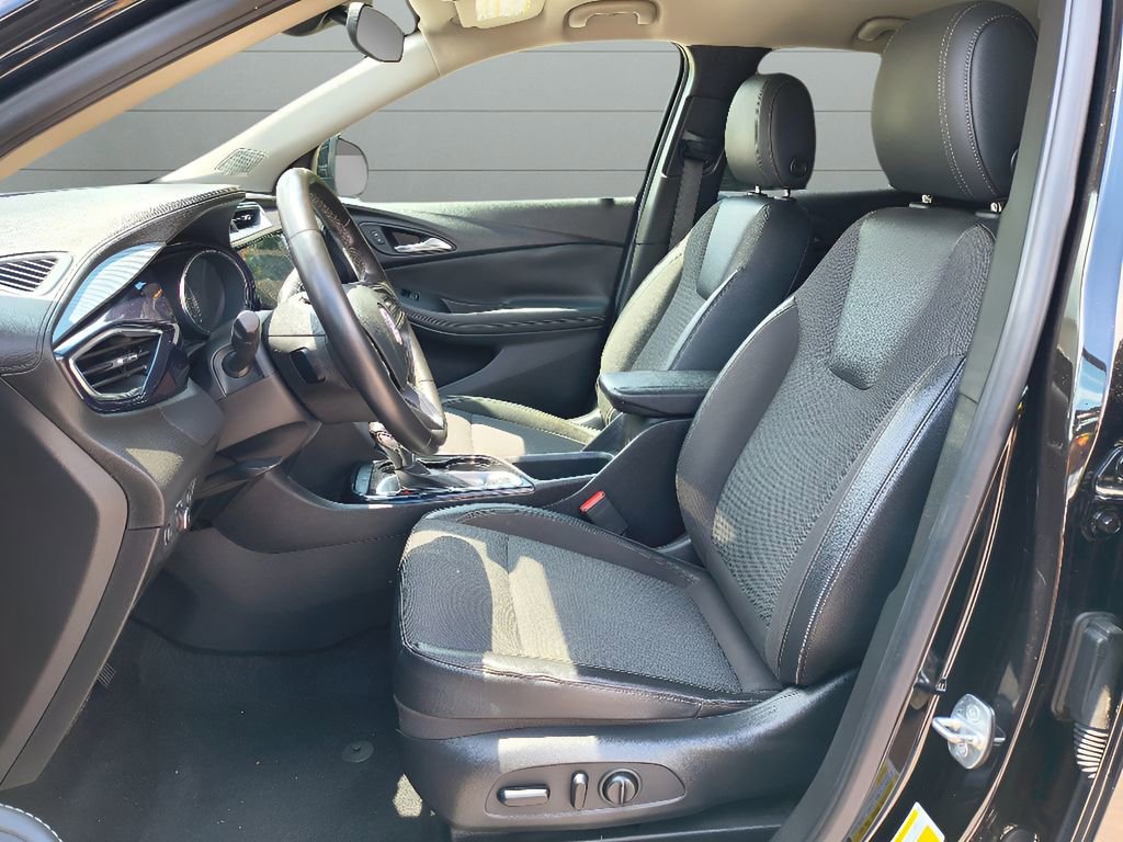 Used 2021 Buick Encore GX Preferred w/ Cold Weather Comfort Package image 12