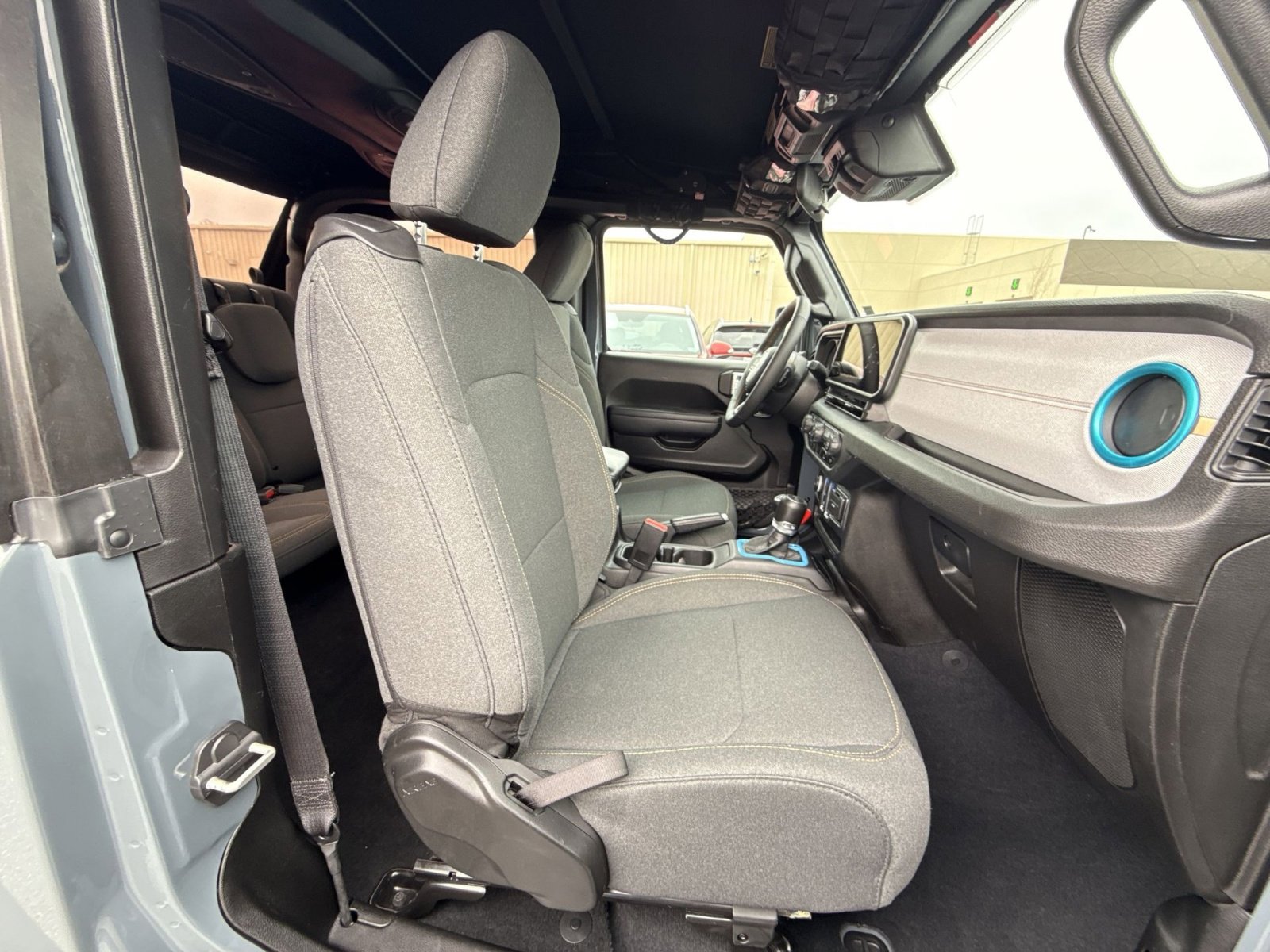 Used 2024 Jeep Wrangler Sport S image 25