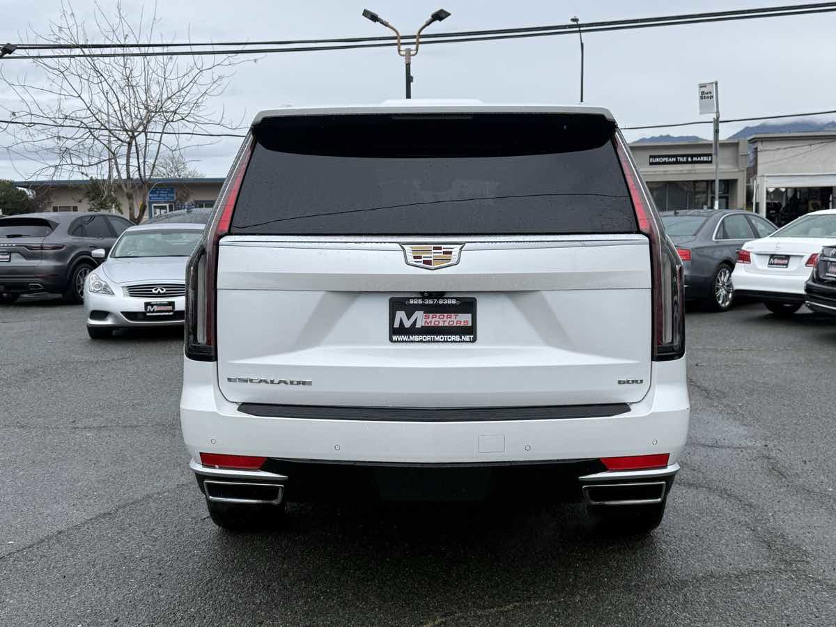 Used 2021 Cadillac Escalade Premium Luxury image 11