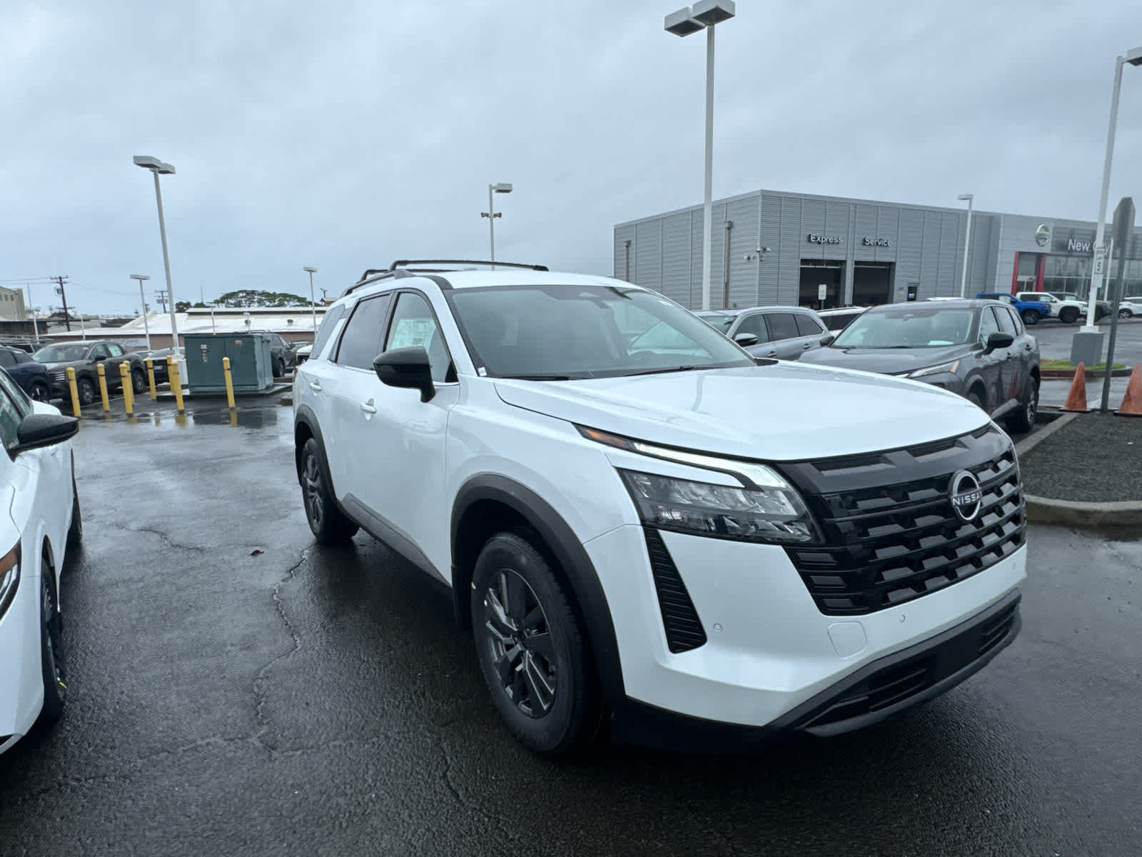 New 2026 Nissan Pathfinder SV FWD image 2