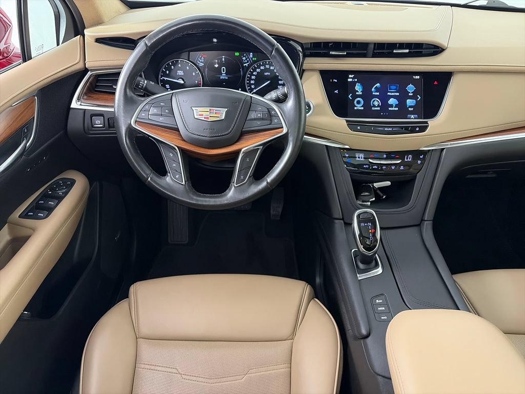 Used 2019 Cadillac XT5 Platinum AWD/4WD image 14