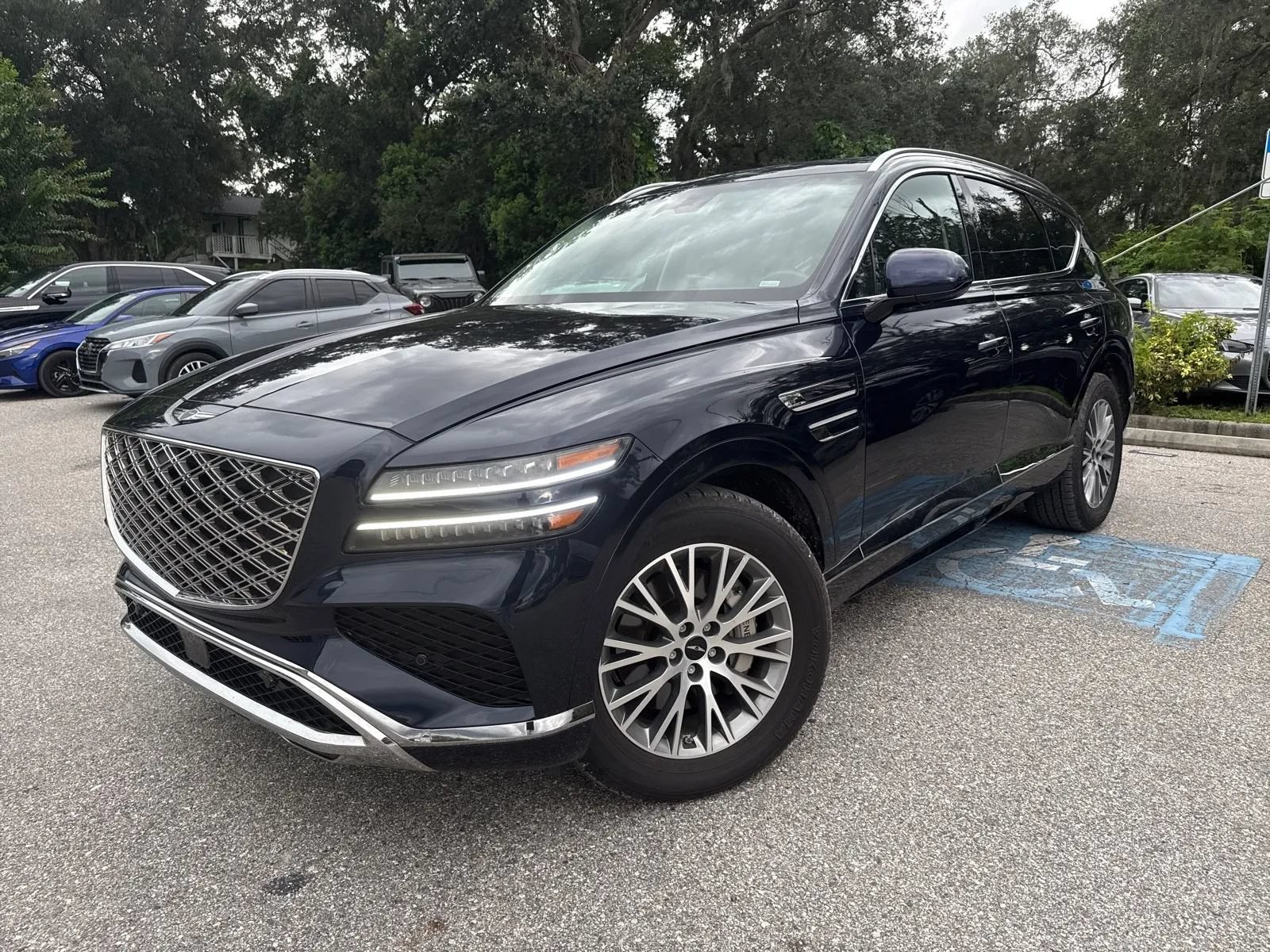 Used 2025 Genesis GV80 2.5T Standard AWD/4WD image 2