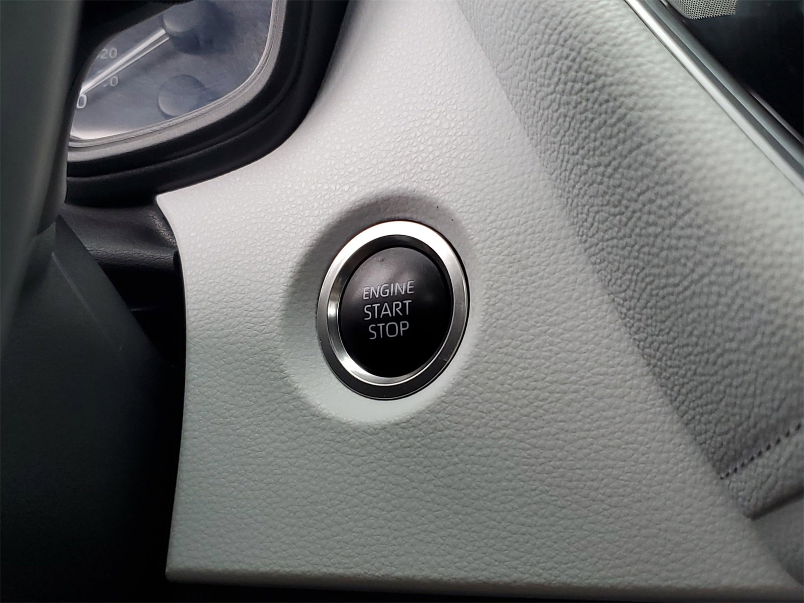 Used 2024 Toyota Corolla SE image 29