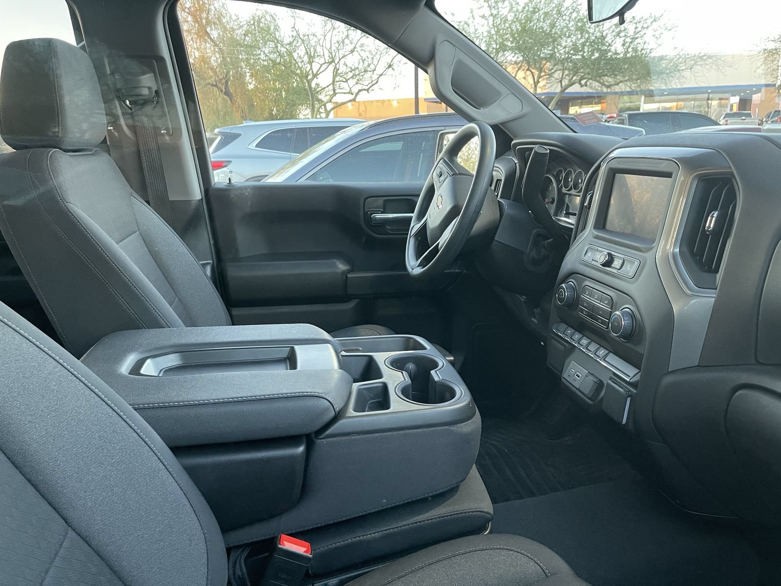 Used 2025 Chevrolet Silverado 1500 Custom AWD/4WD image 5