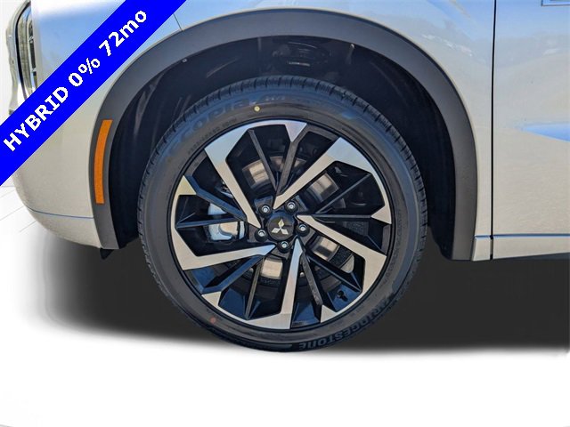 New 2025 Mitsubishi Outlander SEL image 12