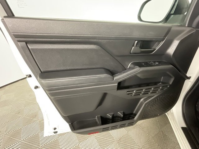 Used 2024 Toyota Tacoma SR image 11
