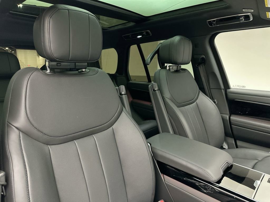 New 2026 Land Rover Range Rover SE AWD/4WD image 14