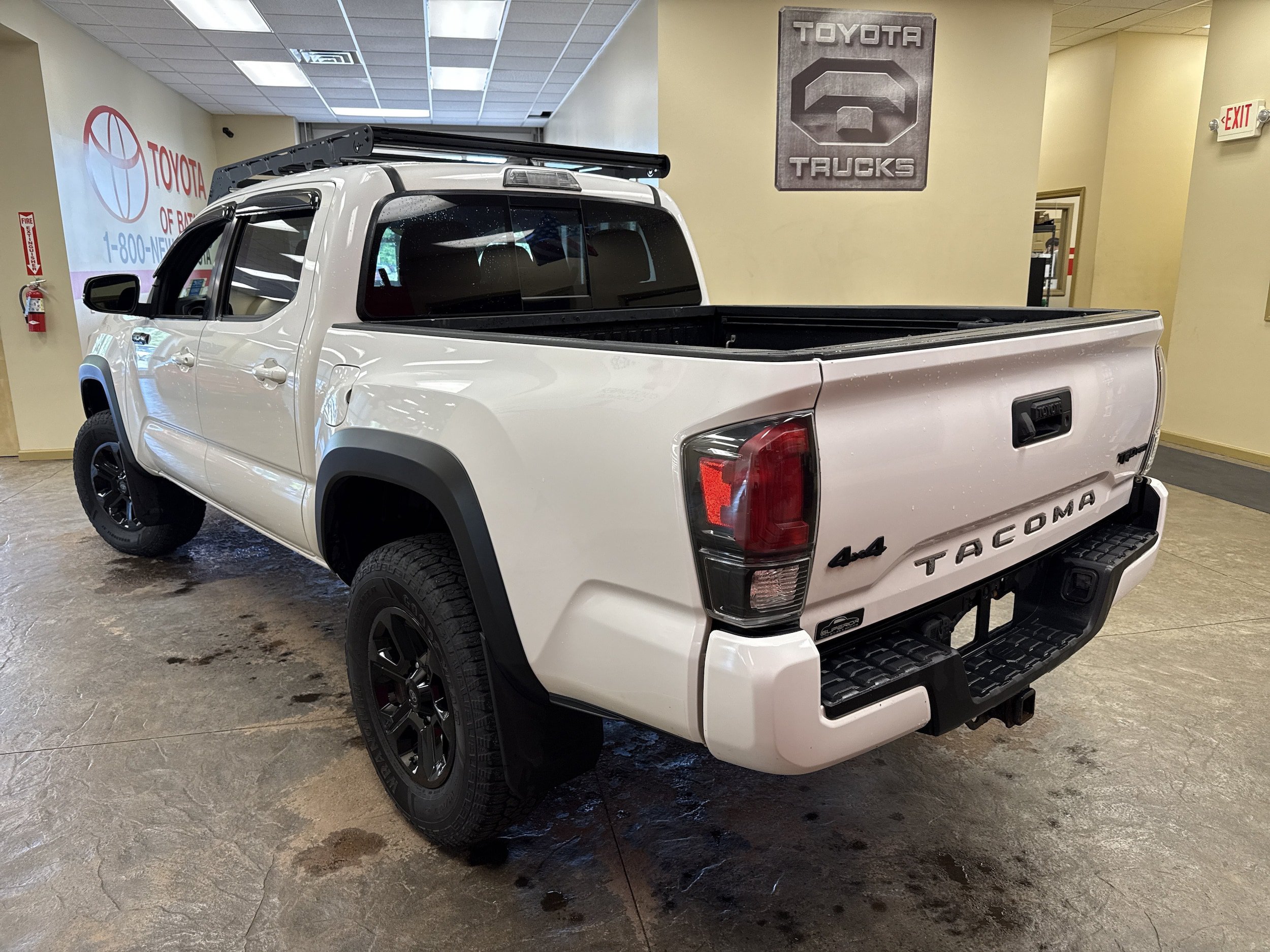Used 2019 Toyota Tacoma TRD Pro AWD/4WD image 10