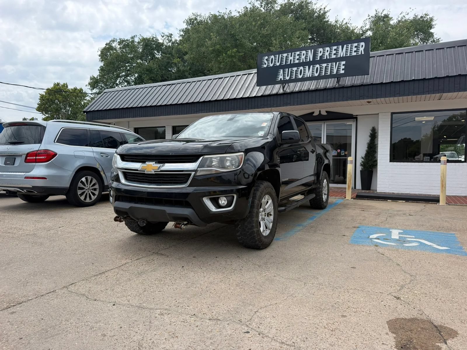Used 2018 Chevrolet Colorado LT AWD/4WD image 1