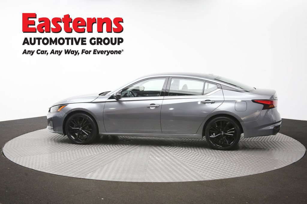 Used 2023 Nissan Altima 2.5 SR FWD image 60