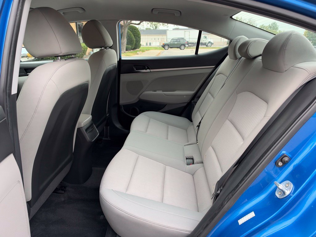 Used 2017 Hyundai Elantra SE FWD image 14