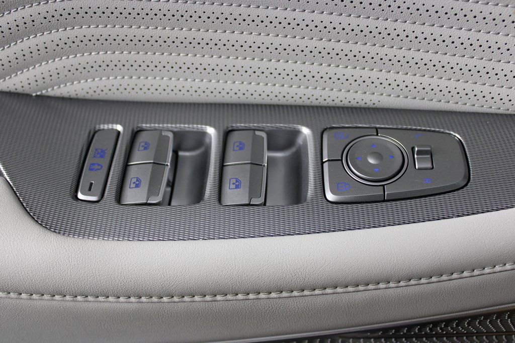 Used 2023 Hyundai Palisade Calligraphy image 23