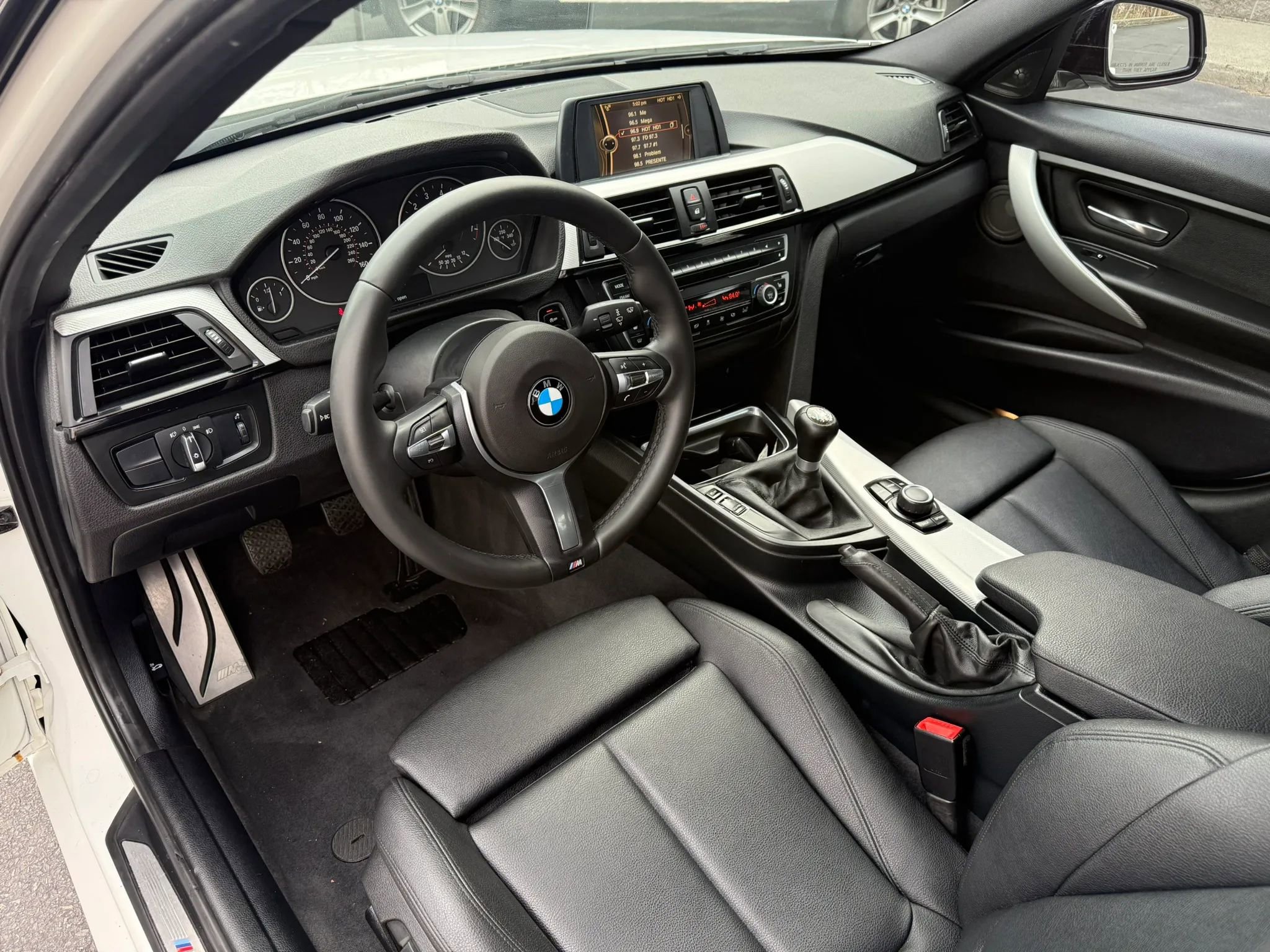 Used 2014 BMW 328i Sedan RWD image 15