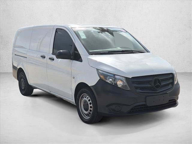 Used 2016 Mercedes-Benz Metris image 3