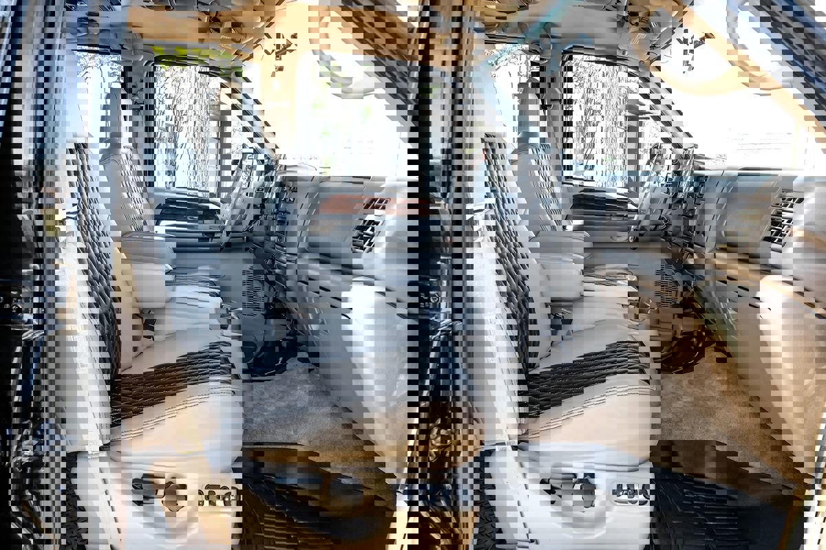 Used 2002 Ford Excursion Limited image 30