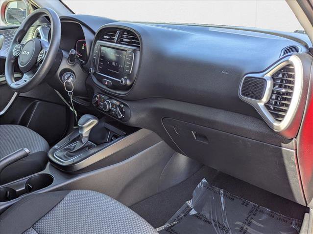 Used 2023 Kia Soul LX w/ LX Technology Package image 20