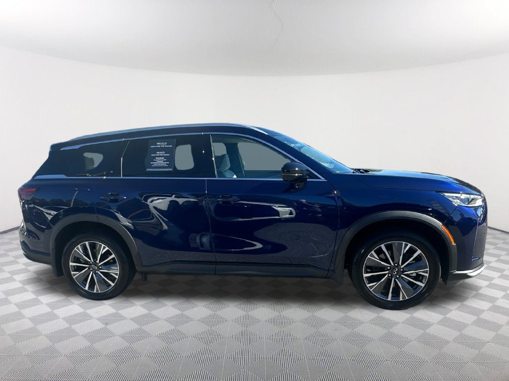 Certified 2027 INFINITI QX60 Luxe w/ Cargo Package FWD image 4