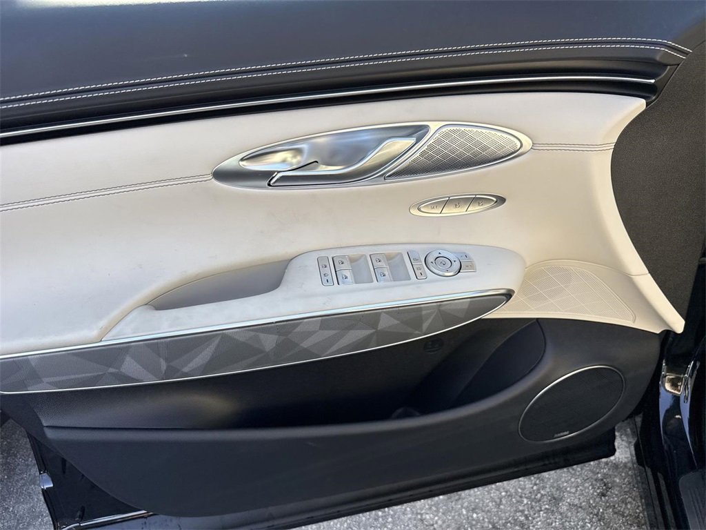 Used 2025 Genesis GV70 3.5T Sport w/ Sport Advanced Package image 22